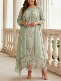A-Line Plus Size Mother of the Bride Dress — The Lila Aurelia | Guest & Gown — view 6
